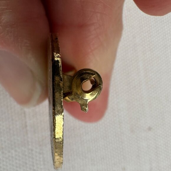 Vintage Enamel Heart Pin W/ Rainbow Sun & Flowers Design 1" Size Gold Tone Back - Picture 9 of 9